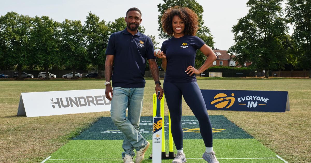 Defoe and East help celebrate major moment for cricket initiative