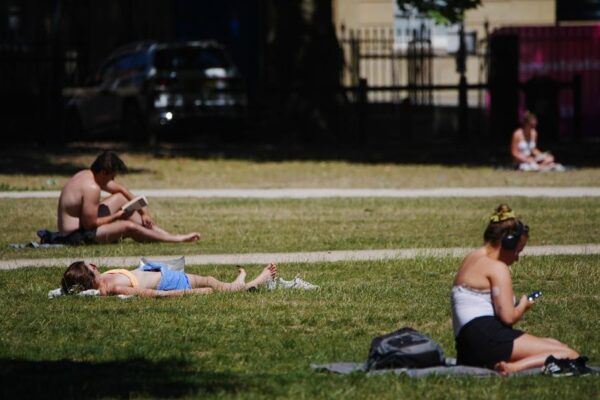 UK Weather: Amber heat health alert issued amid heatwave