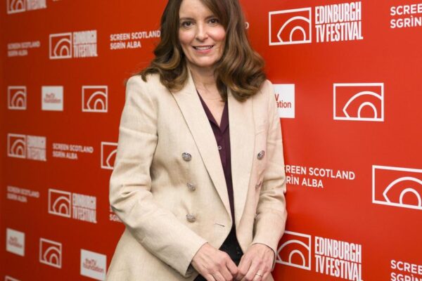 Tina Fey offers advice to writers of Saturday Night Live UK