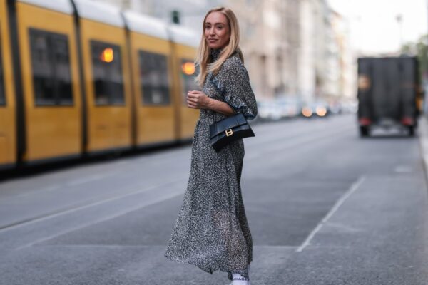 21 Parisian-Style Transitional Pieces to Flatter Women Over 40