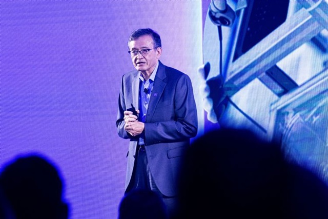 Trump and Senate target Intel CEO over China ties, tech transfer controversy