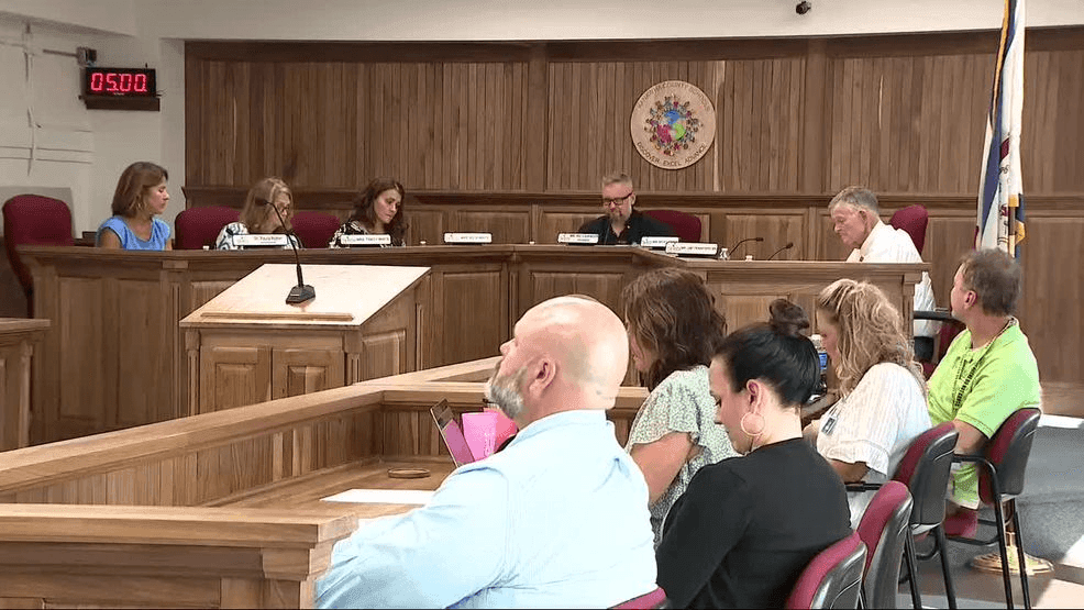 Kanawha County Schools enforce new cell phone ban aiming to improve student focus