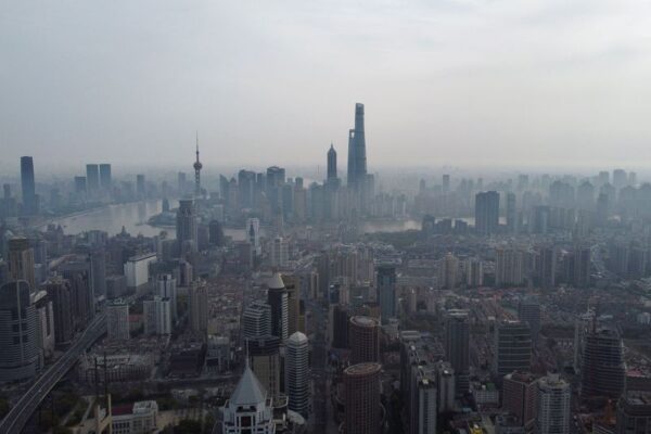 Chinese Shares Rebound on Government Support, Efforts to Boost Liquidity; Angel Yeast Rises 7%