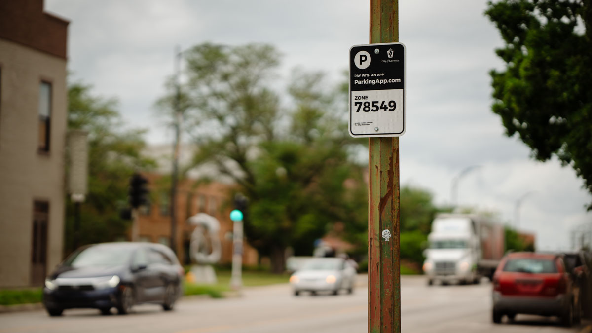 What to know about Lawrence’s new downtown parking website, payment apps and more – The Lawrence Times