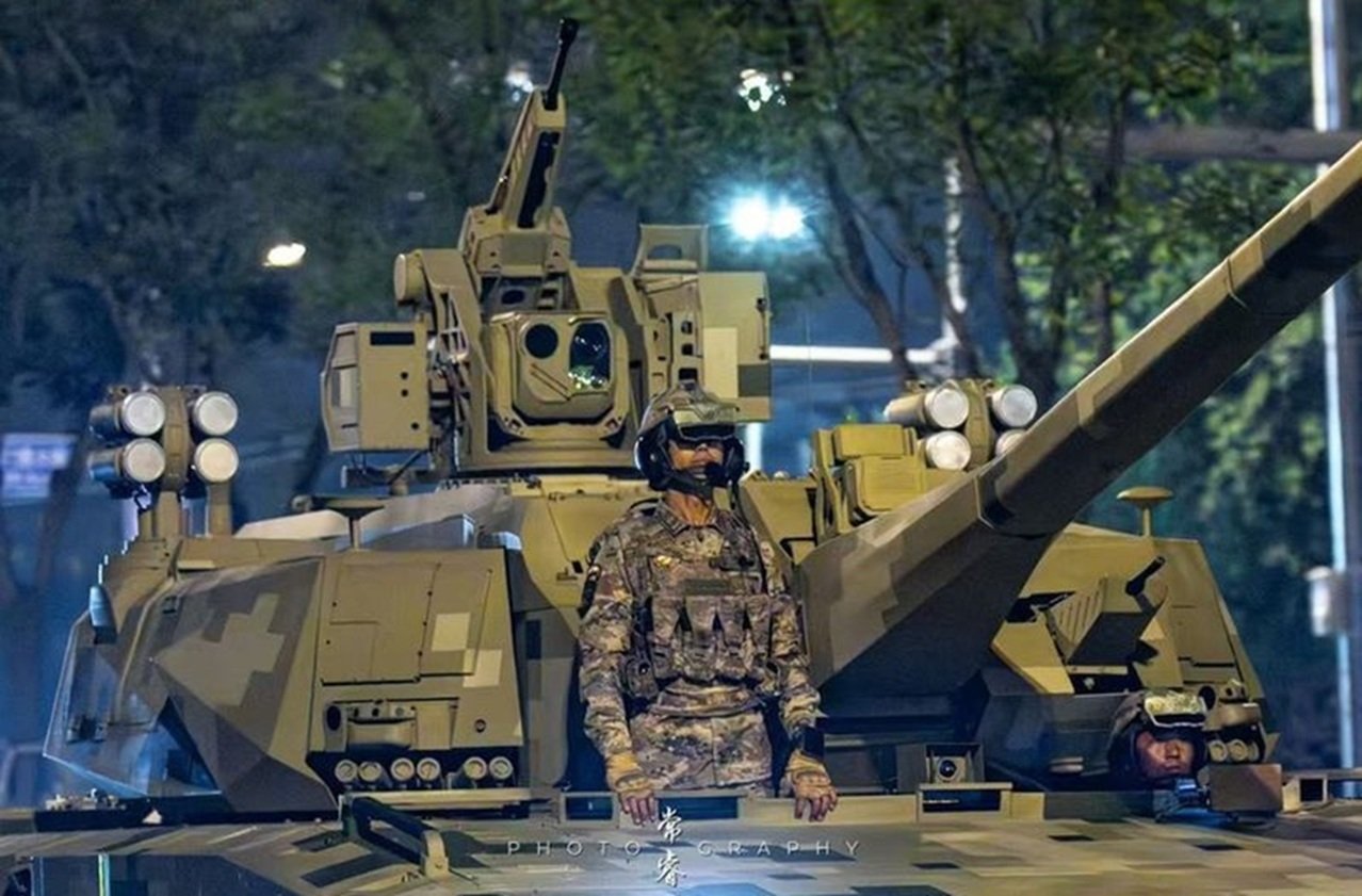 China develops AR headsets for tank crews