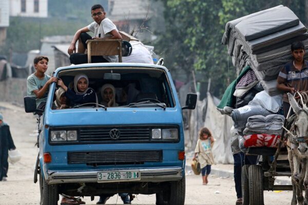 Israeli offensive bears down on Gaza, leaving fleeing Palestinians with few options