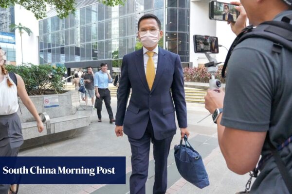 Senior Hong Kong police officer given community service, driving licence suspension