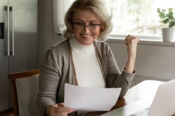 How Much the Average Middle-Class Retiree Spends Monthly at Age 65