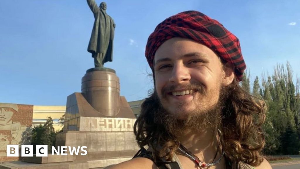 Putin gives Trump envoy award for CIA official's son