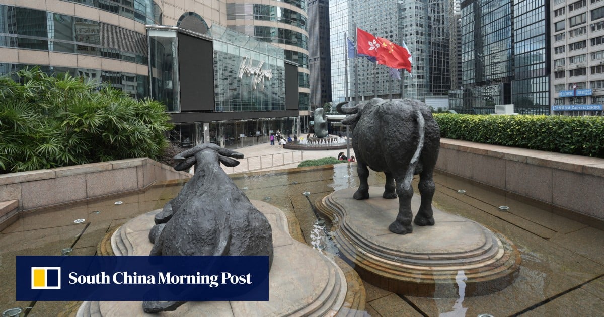 HKEX to reduce minimum spread of 300 stocks from Monday to cut cost, boost trading