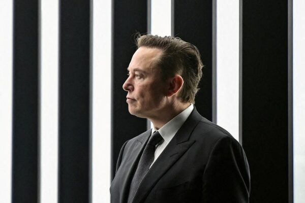 Musk seeks dismissal of SEC's lawsuit regarding his 2022 Twitter stake