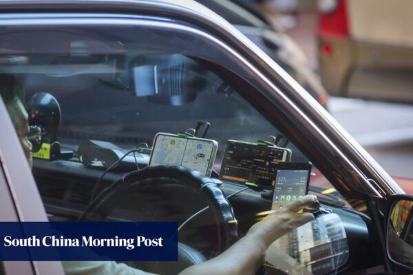 Hong Kong to ban more than 2 phones on vehicle dashboards from January 2026