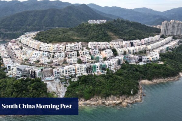 Luxury Hong Kong home at Redhill Peninsula burgled, HK$400,000 of items missing Luxury Hong Kong home at Redhill Peninsula burgled, HK$400,000 of items missing