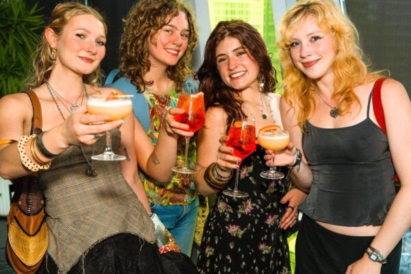 Chicago chic heats up at Curio’s ‘Fashion’s Night Out’ | Candid Candace Chicago chic heats up at Curio’s ‘Fashion’s Night Out' | Candid Candace