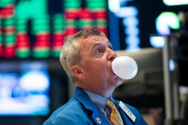 Stock Market Outlook: Fed Rate Cuts Could Spark S&P 500 Bubble