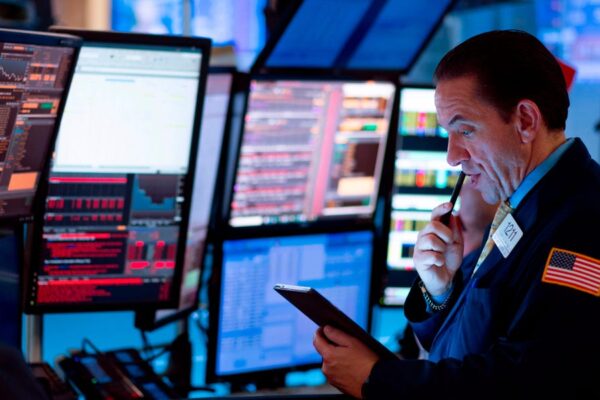 Stock Market Outlook: Technical Breakout Suggests S&P 500 Sell-Off Coming