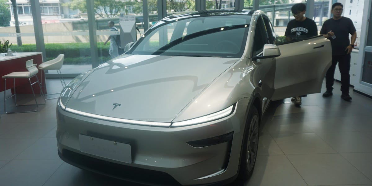 Elon Musk Says Tesla's New Six-Seat Model Y Might Never Come to the US