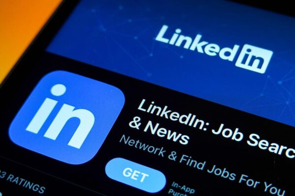 Using AI, This LinkedIn VP Built and Launched an App in a Few Weeks