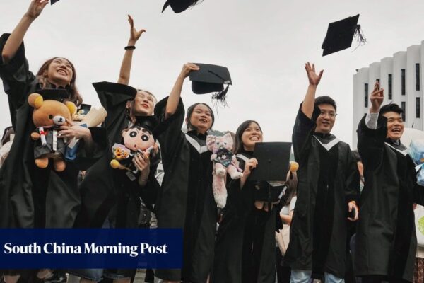 Hong Kong graduates can expect flat pay or 5% drop this year, experts say