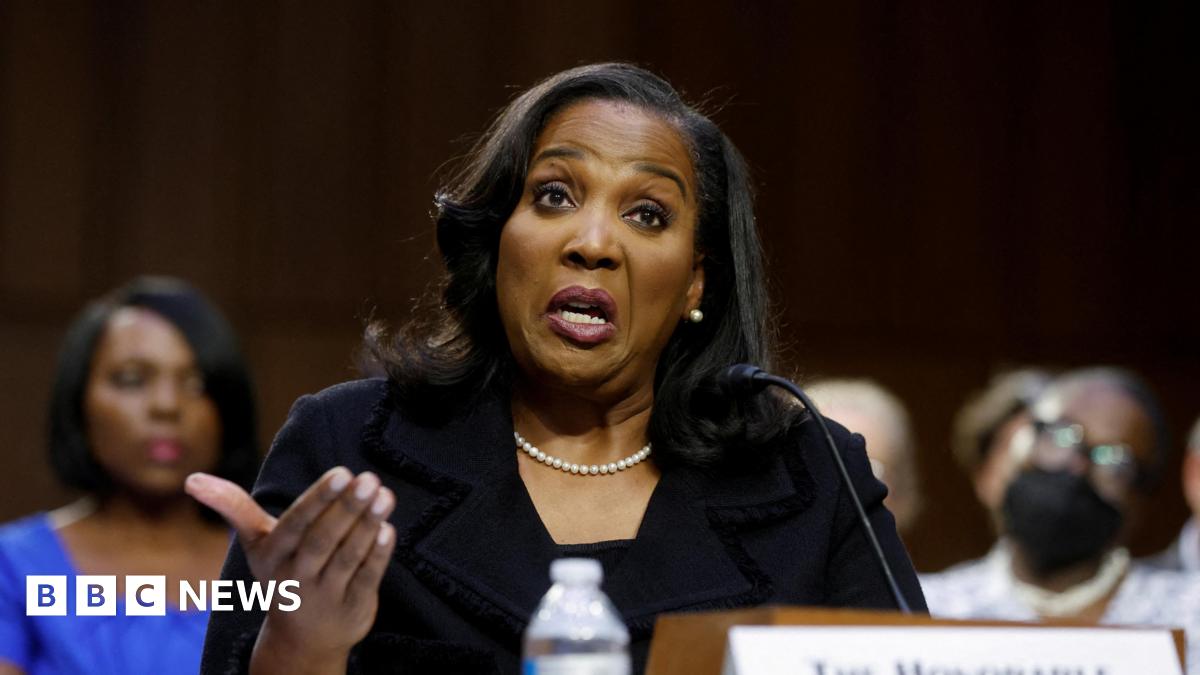 Live updates: Trump meets Cabinet, says he fired Fed governor Lisa Cook