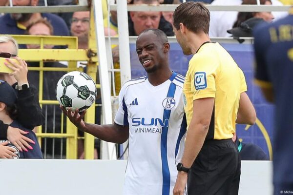 The ongoing fight against racism in German football stadiums – DW – 08/20/2025