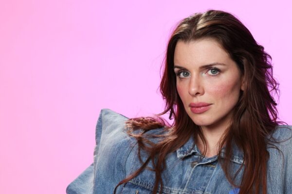Julia Fox on regretting plastic surgery and aging Julia Fox on regretting plastic surgery and aging