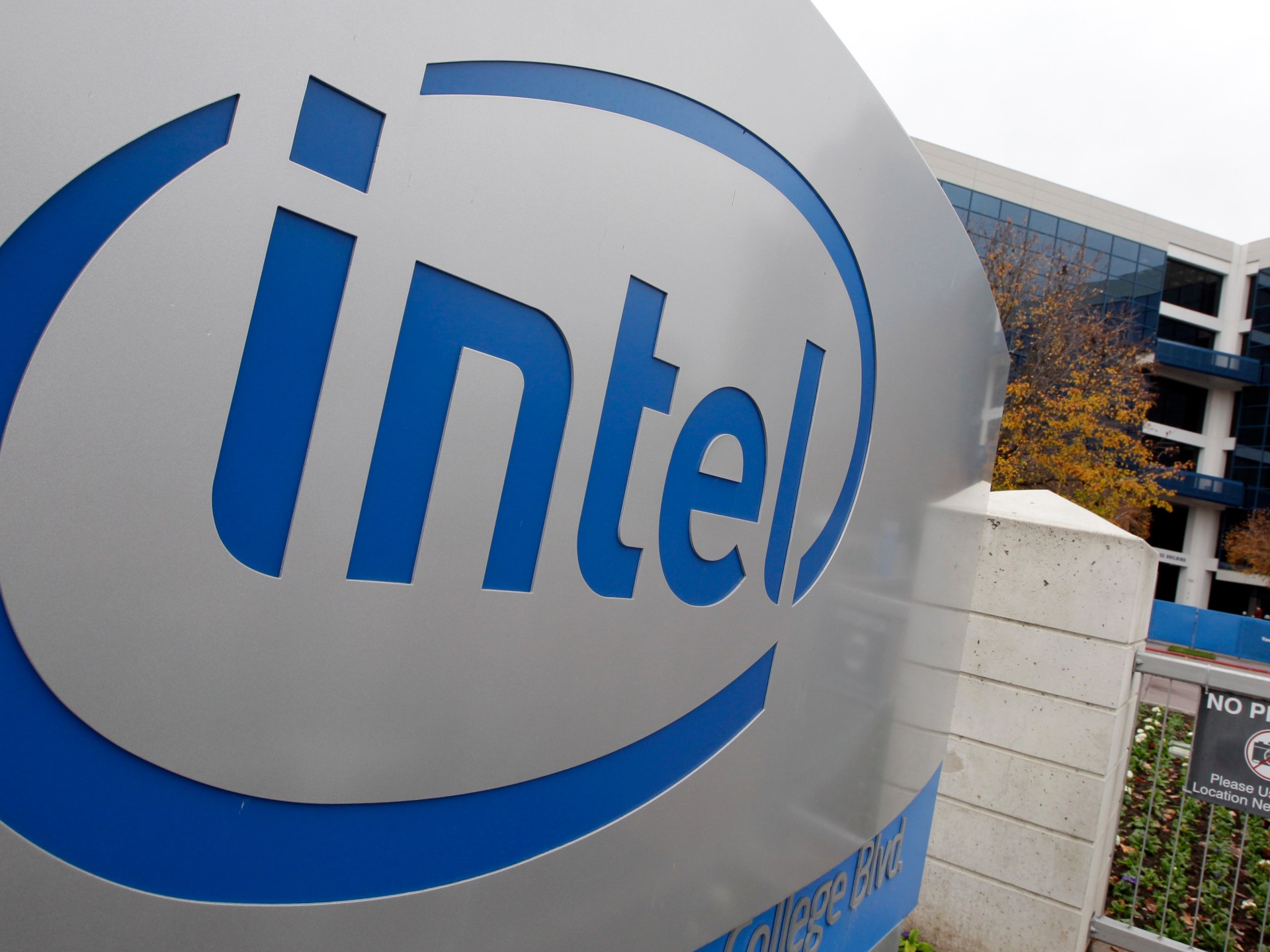 Trump says US to take 10 percent stake in Intel | Technology News