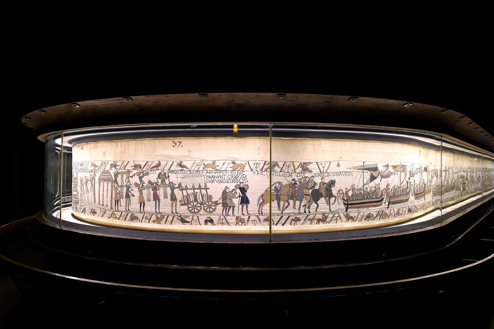 Bayeux tapestry set to return to the UK – in medieval times it was like an immersive art installation – downthetubes.net