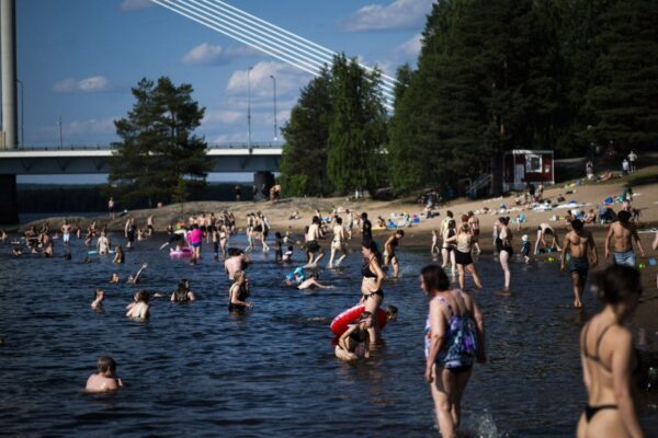 Scandinavian heatwave that saw reindeer flock to cities made 10 times more likely by climate crisis