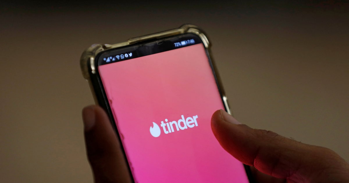 Dating apps give investors few cues to swipe right