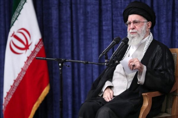 Iran’s Ayatollah Khamenei says will not bow down to US | World News Iran's Ayatollah Khamenei says will not bow down to US | World News