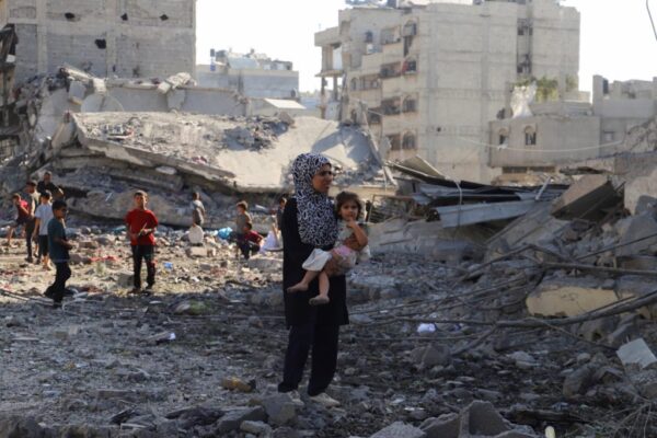News Wrap: Israeli says it targeted Hamas camera in Gaza hospital strike