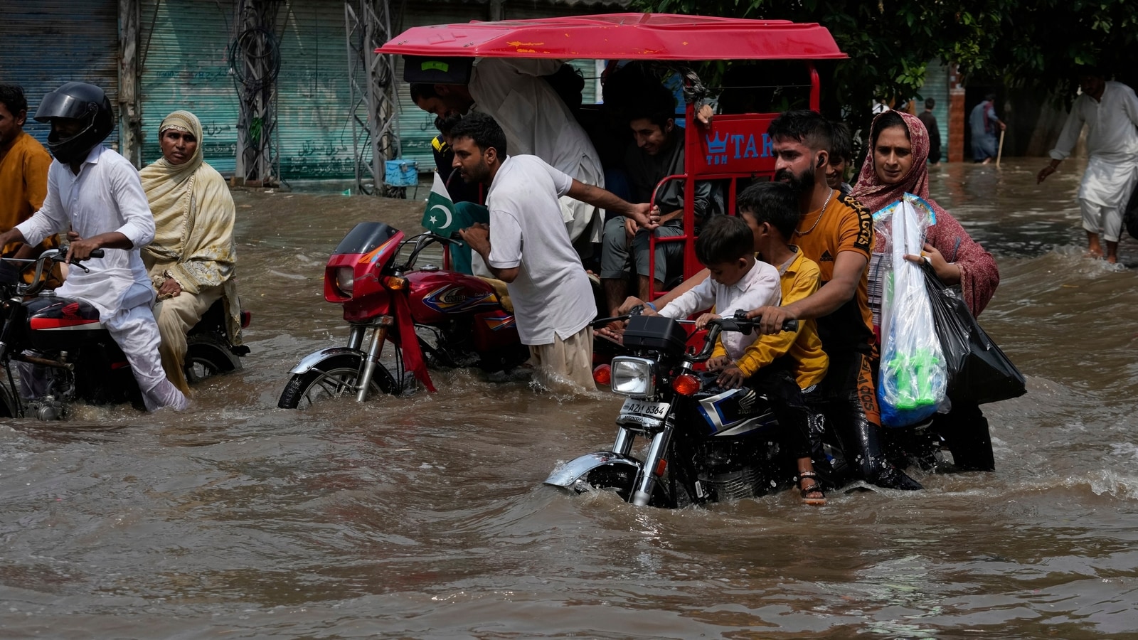 30 killed, several trapped beneath debris after heavy rain in Pakistan | World News