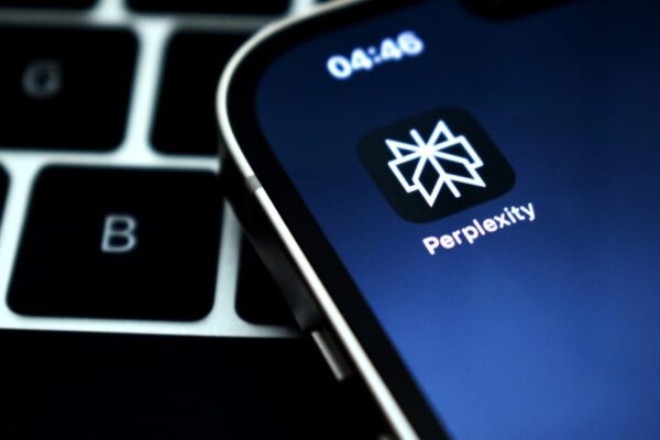 Jeff Bezos-Backed Perplexity AI Faces Lawsuit In Japan As Media Giants Nikkei, Asahi Claim AI Platform Illegally Stored, Misused Articles – Alphabet (NASDAQ:GOOG), Alphabet (NASDAQ:GOOGL) Jeff Bezos-Backed Perplexity AI Faces Lawsuit In Japan As Media Giants Nikkei, Asahi Claim AI Platform Illegally Stored, Misused Articles - Alphabet (NASDAQ:GOOG), Alphabet (NASDAQ:GOOGL)