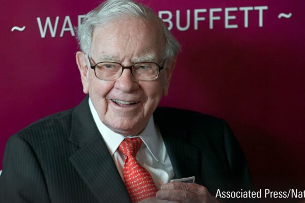 2 Warren Buffett Stocks to Buy Before Berkshire Hathaway’s 13F Filing