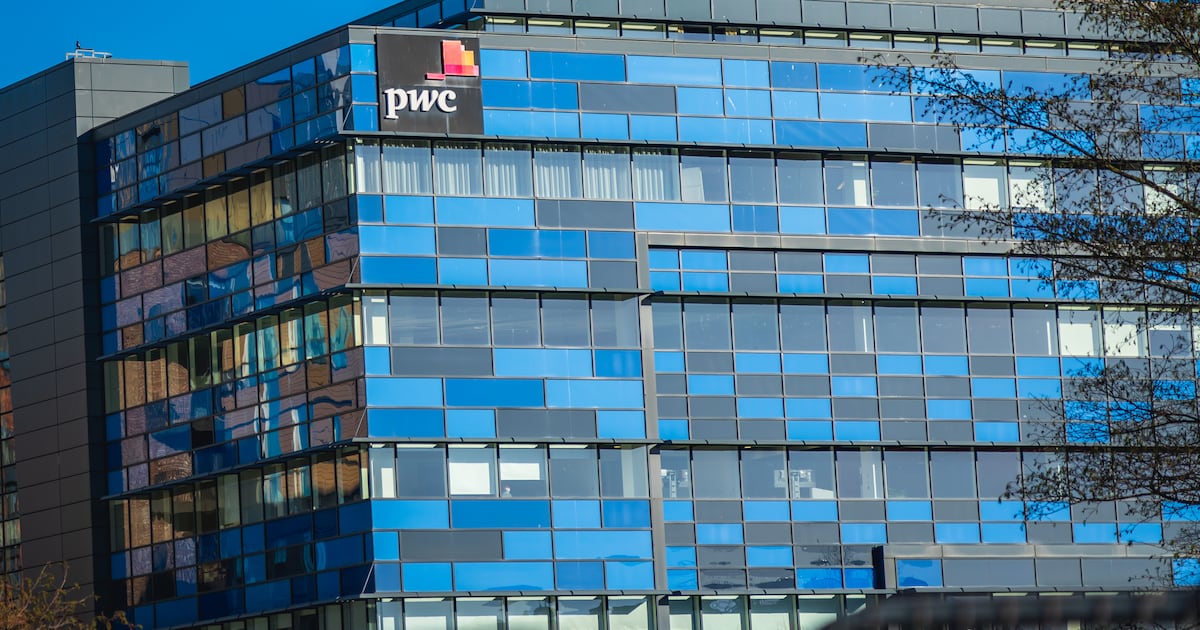 ‘Traffic-light’ dashboard lets PwC in UK monitor office attendance – The Irish Times
