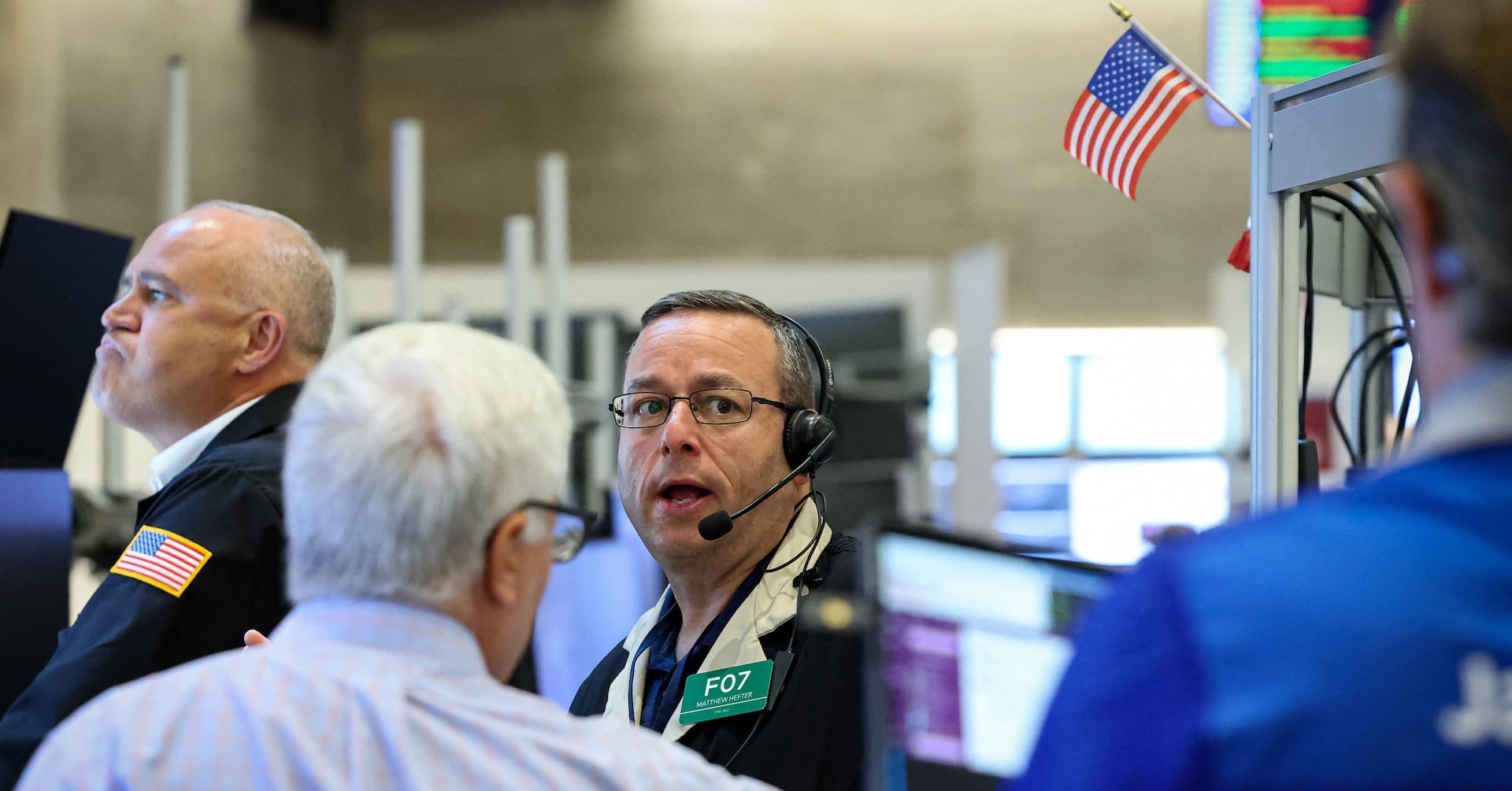 S&P 500, Nasdaq at record highs as moderate inflation lifts rate hopes