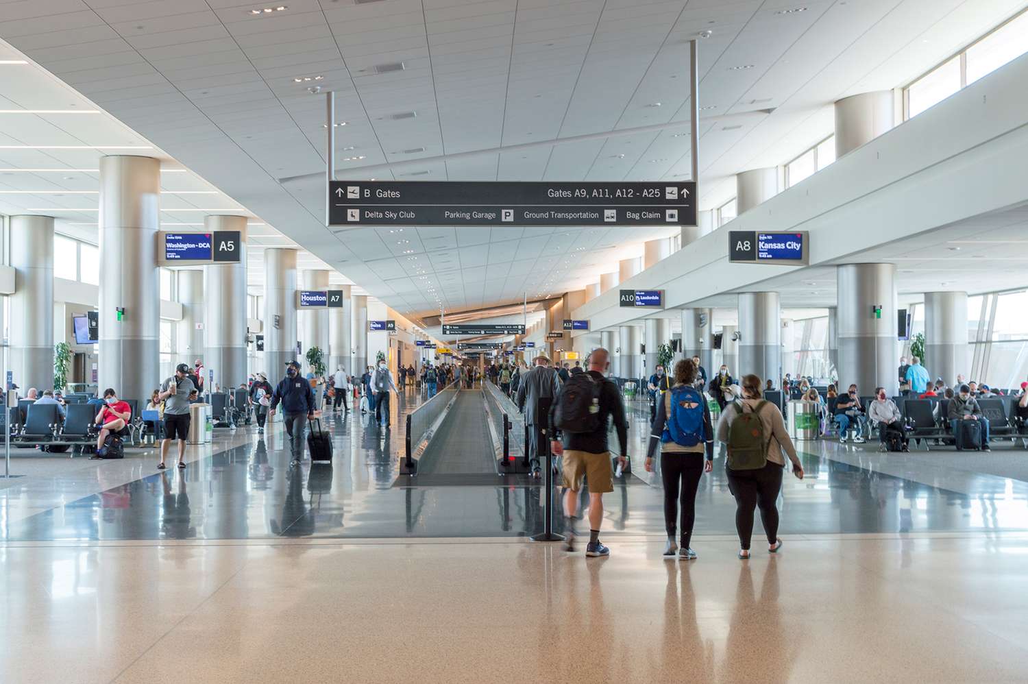 This Scenic Airport Was Just Named No. 1 in the U.S. for Its Punctual Flights, Traveler Experience, and Design