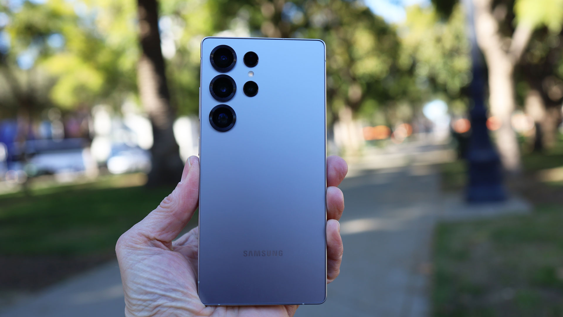 Samsung Galaxy S25 Ultra Review