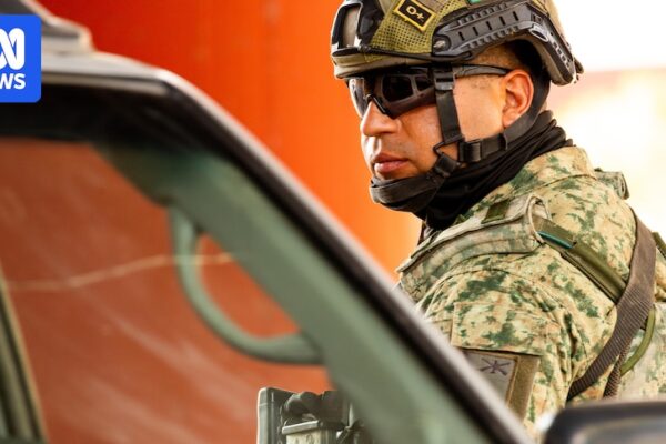 Mexico hands over 26 cartel figures to US authorities