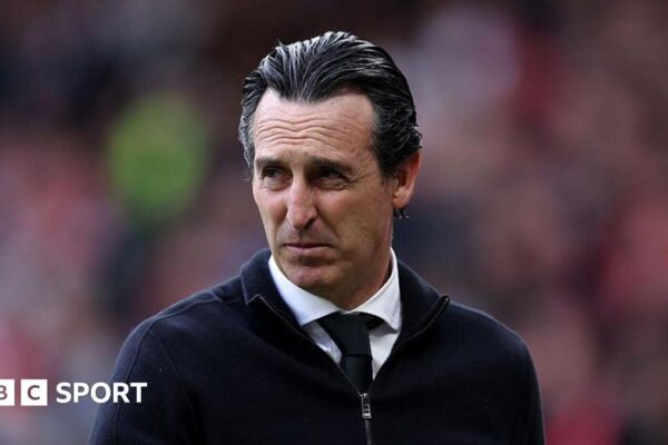 England women lift trophy