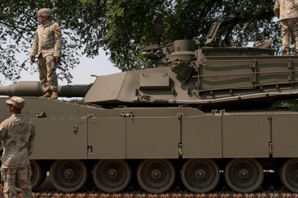 U.S. soldier accused of trying to give Russia sensitive Army tank info for citizenship