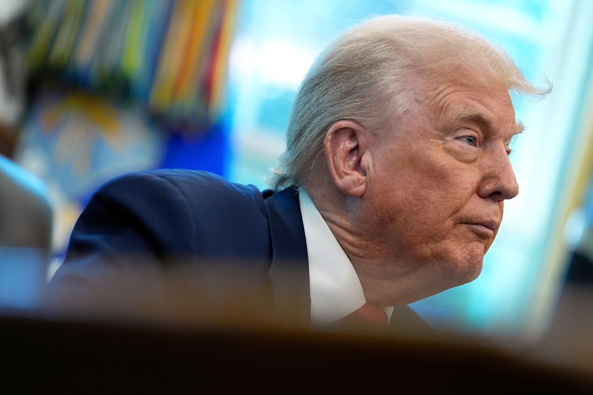 Intel stock rises on report Trump administration eyes stake in company