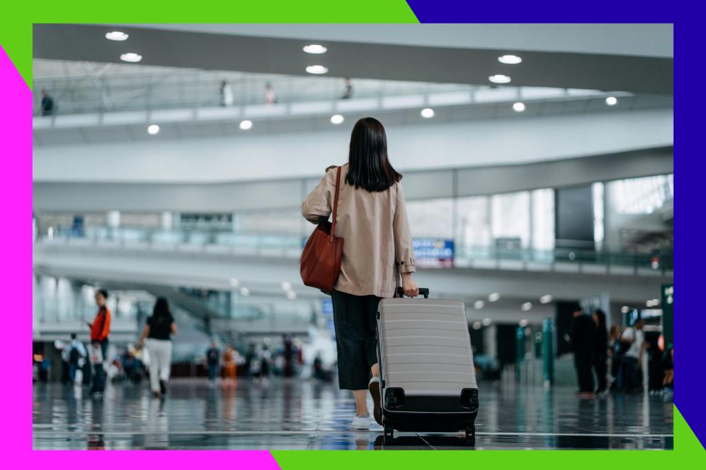 22 travel outfits for women that feel comfy but look chic