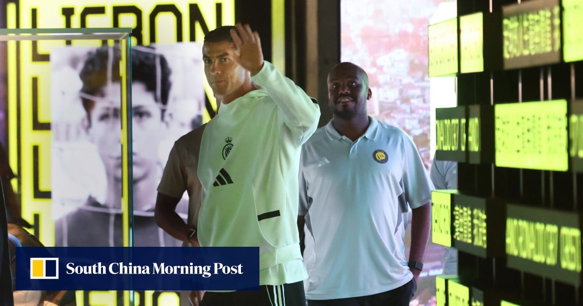 Cristiano Ronaldo surprises fans with museum visit in Hong Kong’s Tsim Sha Tsui