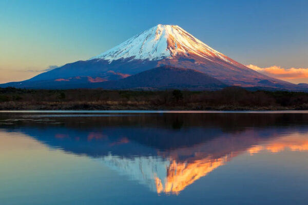 Residents raise red flags over worsening crisis at iconic tourist attraction: ‘Trash mountain’ Yahoo news home