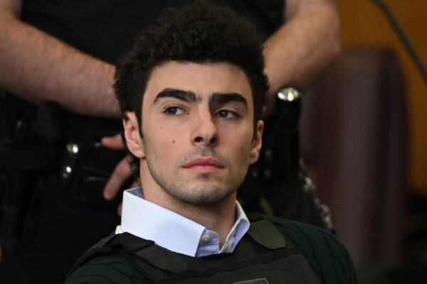 UnitedHealthcare CEO's alleged killer Luigi Mangione inspiring others toward violence, prosecutors say