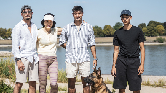Jens Castrop, second from right, and his family [CHRISTIAN VERHEYEN]