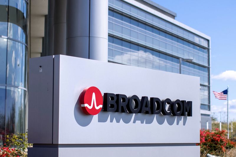 Broadcom launches Jericho chip to advance AI data center networks