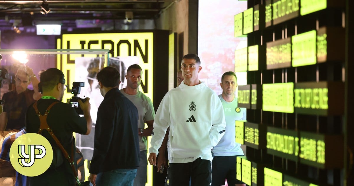 Ronaldo’s surprise Hong Kong museum visit thrills fans - Young Post